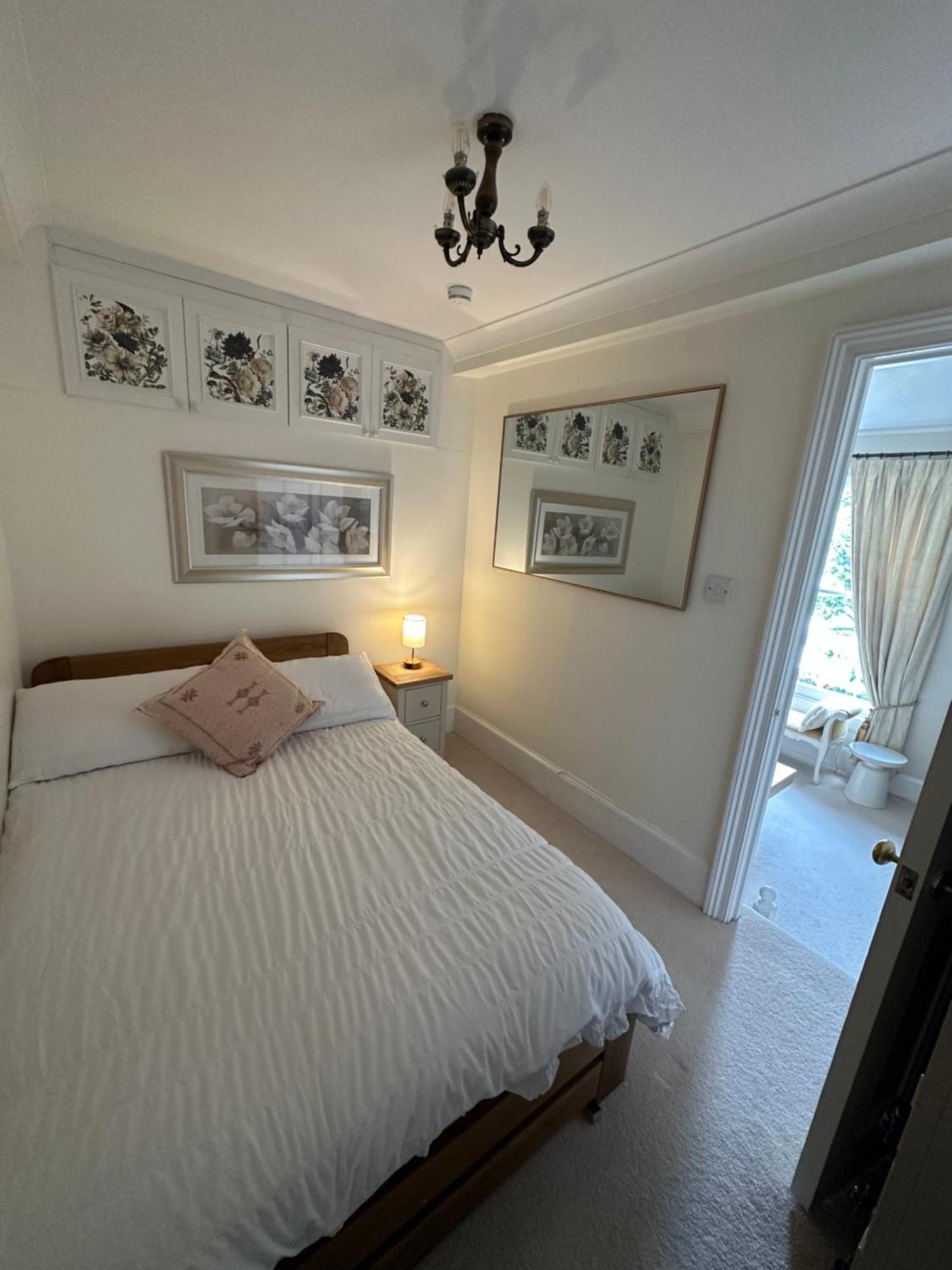 On Holland Park W11 Notting Hill *